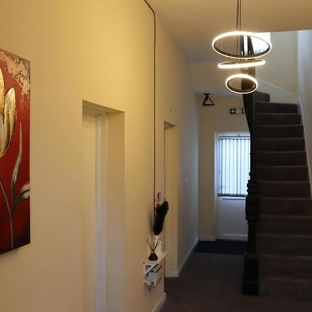 Madonna Villa เบอร์มิงแฮม ภายนอก รูปภาพ