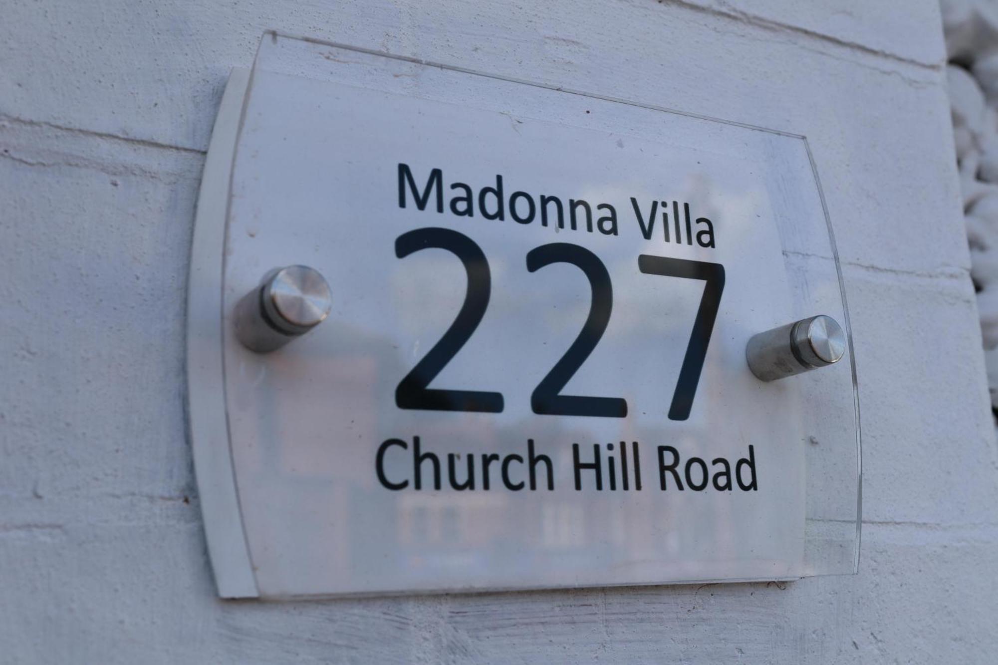 Madonna Villa เบอร์มิงแฮม ภายนอก รูปภาพ
